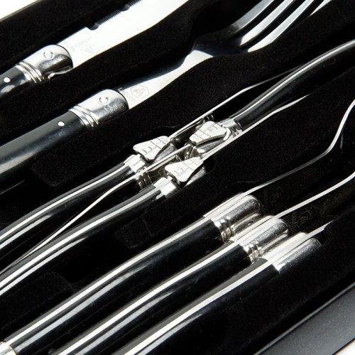 Set de 8 Cubiertos Laguiole